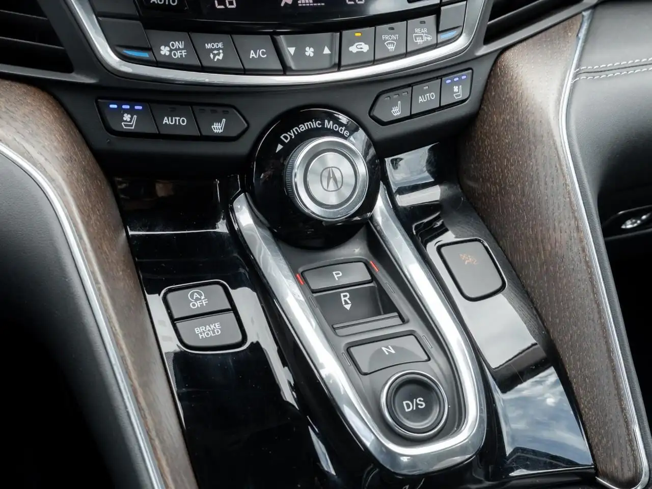 Acura TLX photo Acura TLX