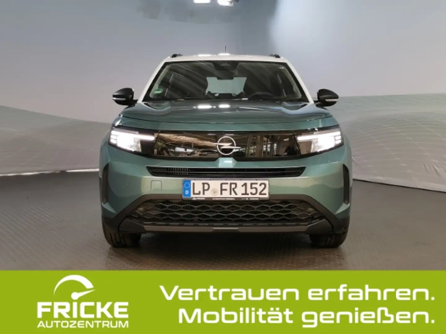 Opel Frontera Edition MHEV +Tech-Pak.+Design-Pak.+Komfort-Pak. Grün - 2