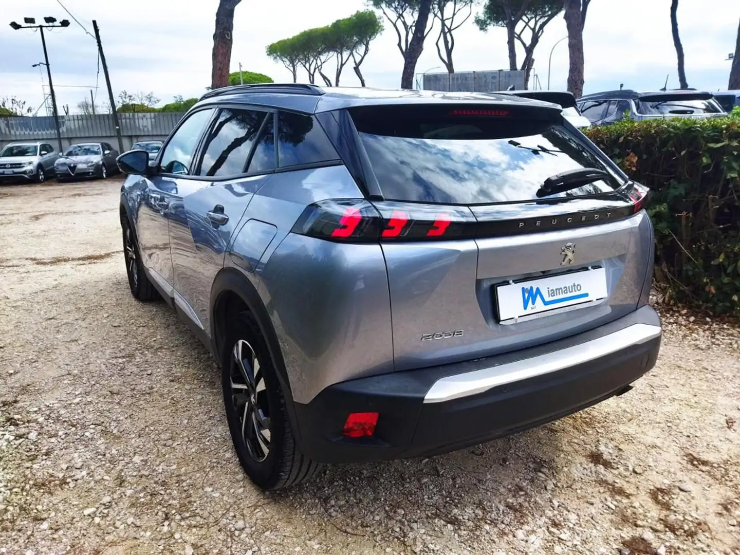 Peugeot 2008 1.2cc ALLURE 100cv ANDROID TELECAM Grigio - 2