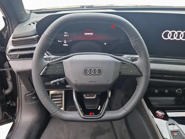 Audi A6 view 11