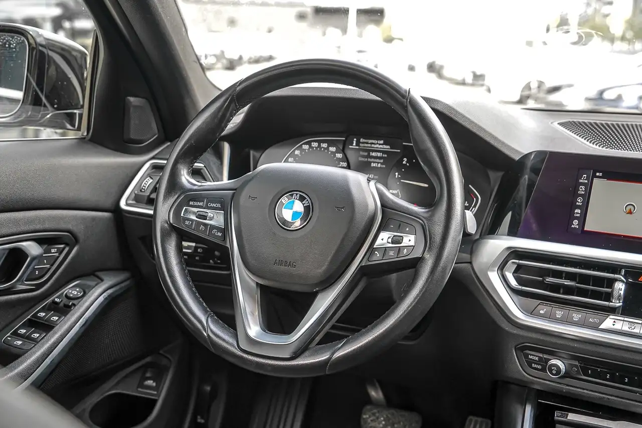 BMW 3 Series снимка BMW 3 Series