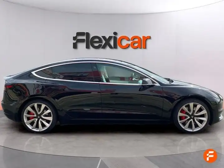 Tesla Model 3 2019, foto 9