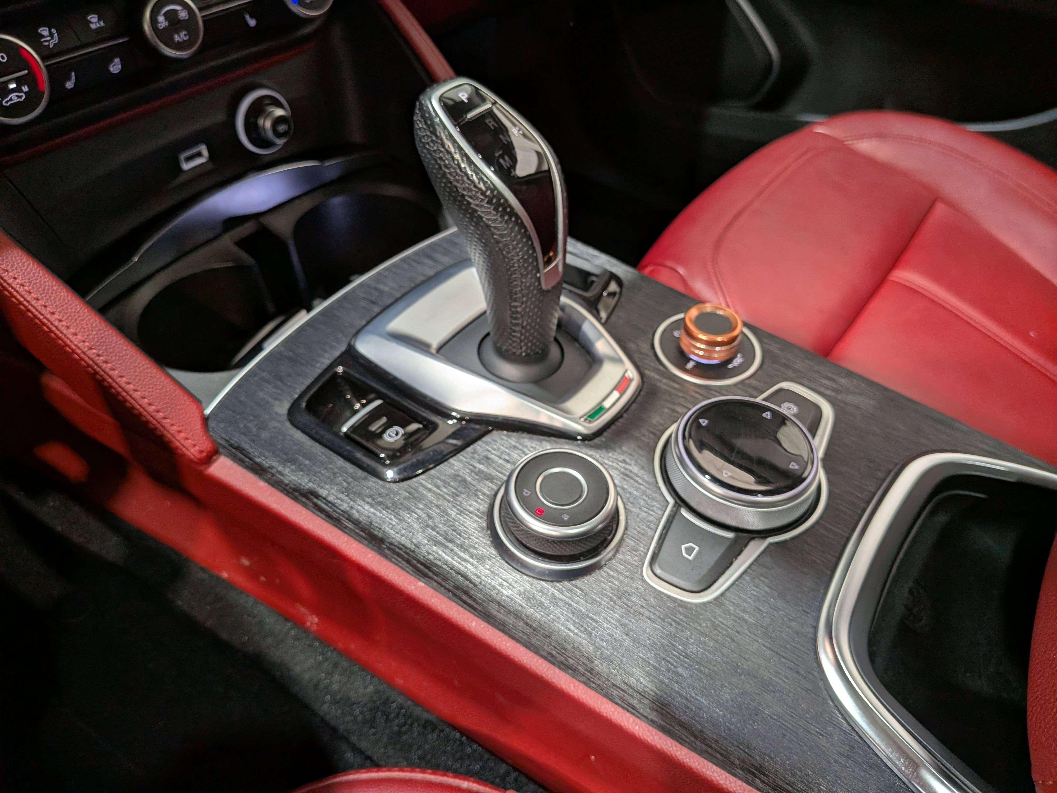 Alfa Romeo Stelvio 2020