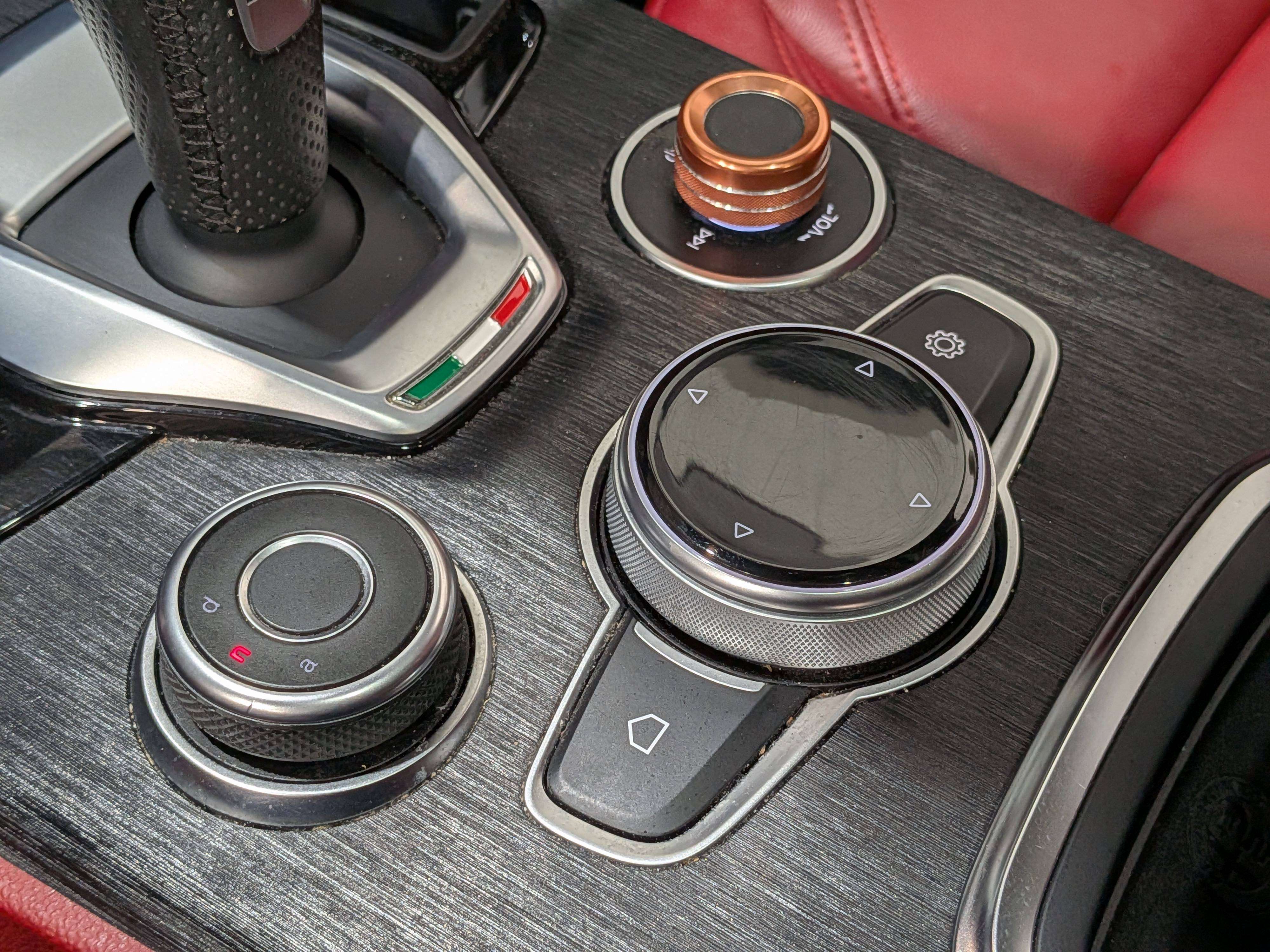 Alfa Romeo Stelvio 2020
