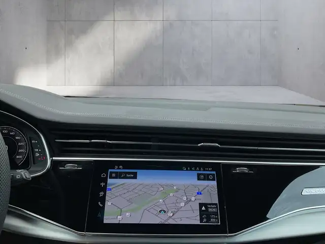 Audi Q8 e-hybrid quattro 290 kW Ansicht 20
