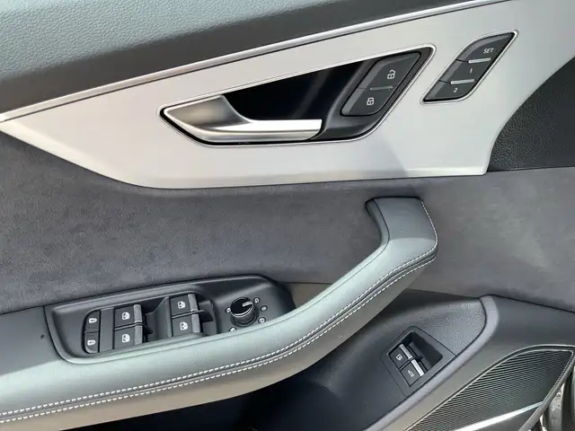 Audi Q8 e-hybrid quattro 290 kW Ansicht 16