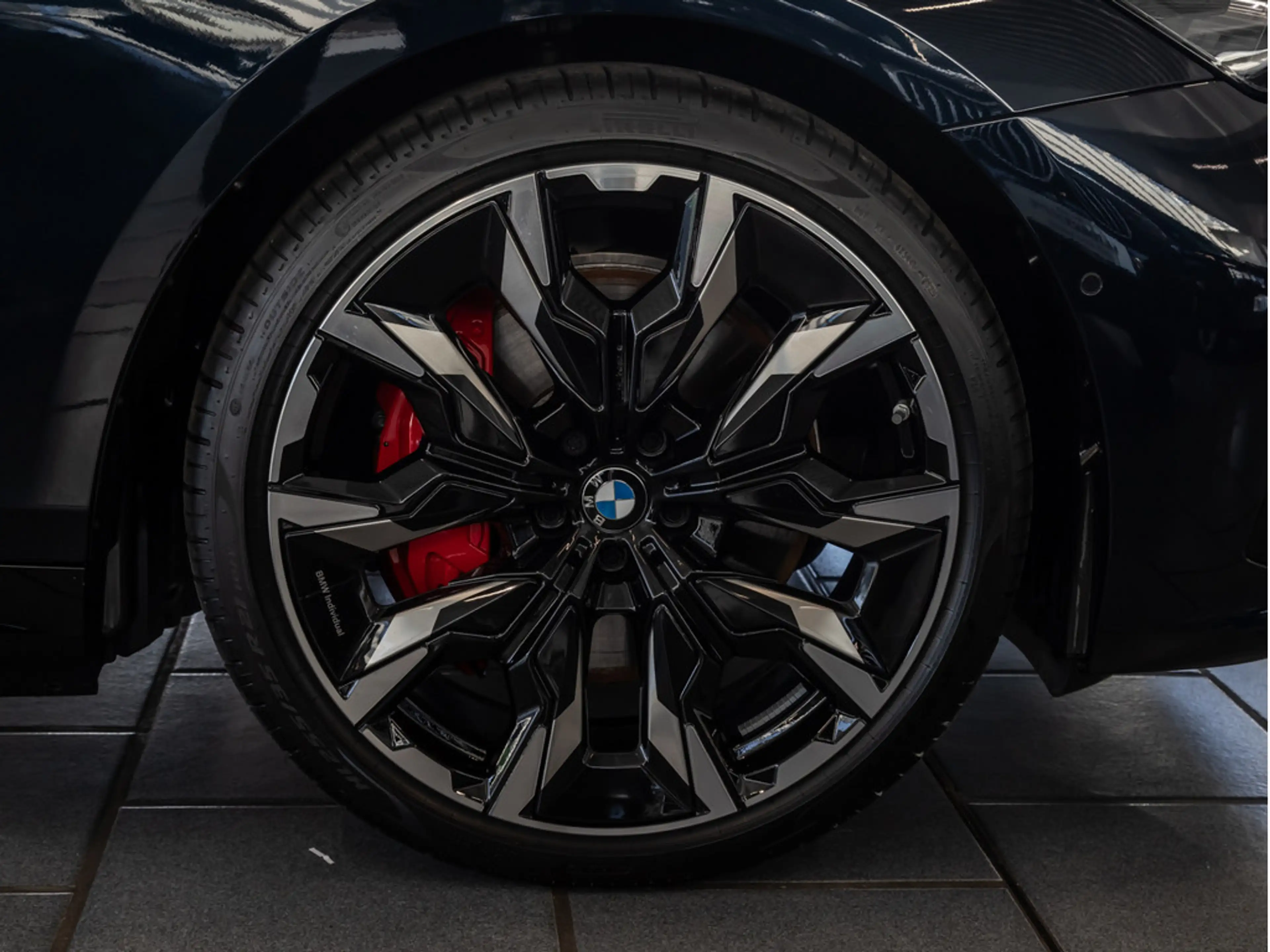 BMW 550 e xDrive M-Sport Pro PANO B&W HUD ACC NAVI — photo 10