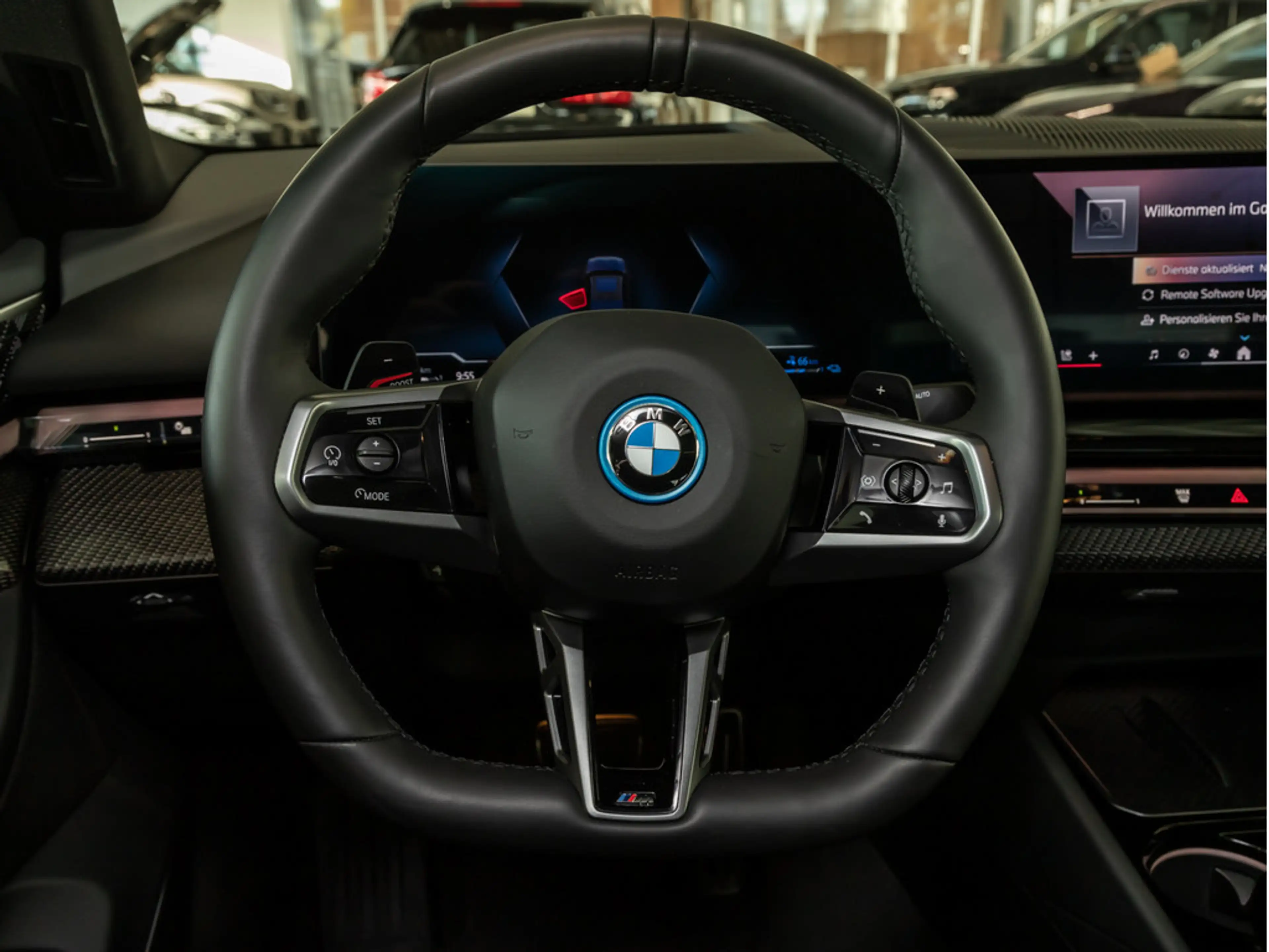 BMW 550 e xDrive M-Sport Pro PANO B&W HUD ACC NAVI — photo 13