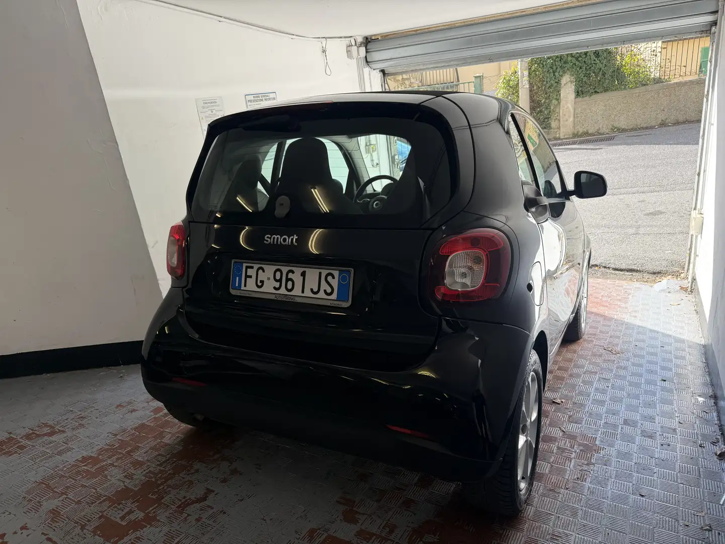 smart forTwo Fortwo 1.0 Youngster 71cv twinamic - 2