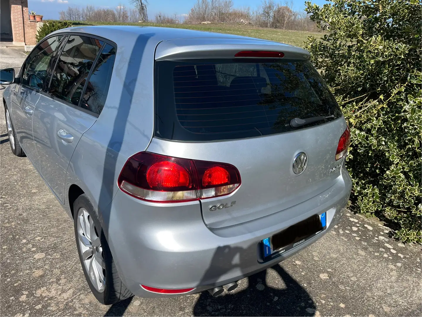Volkswagen Golf 5p 2.0 tdi Comfortline 140cv - 1