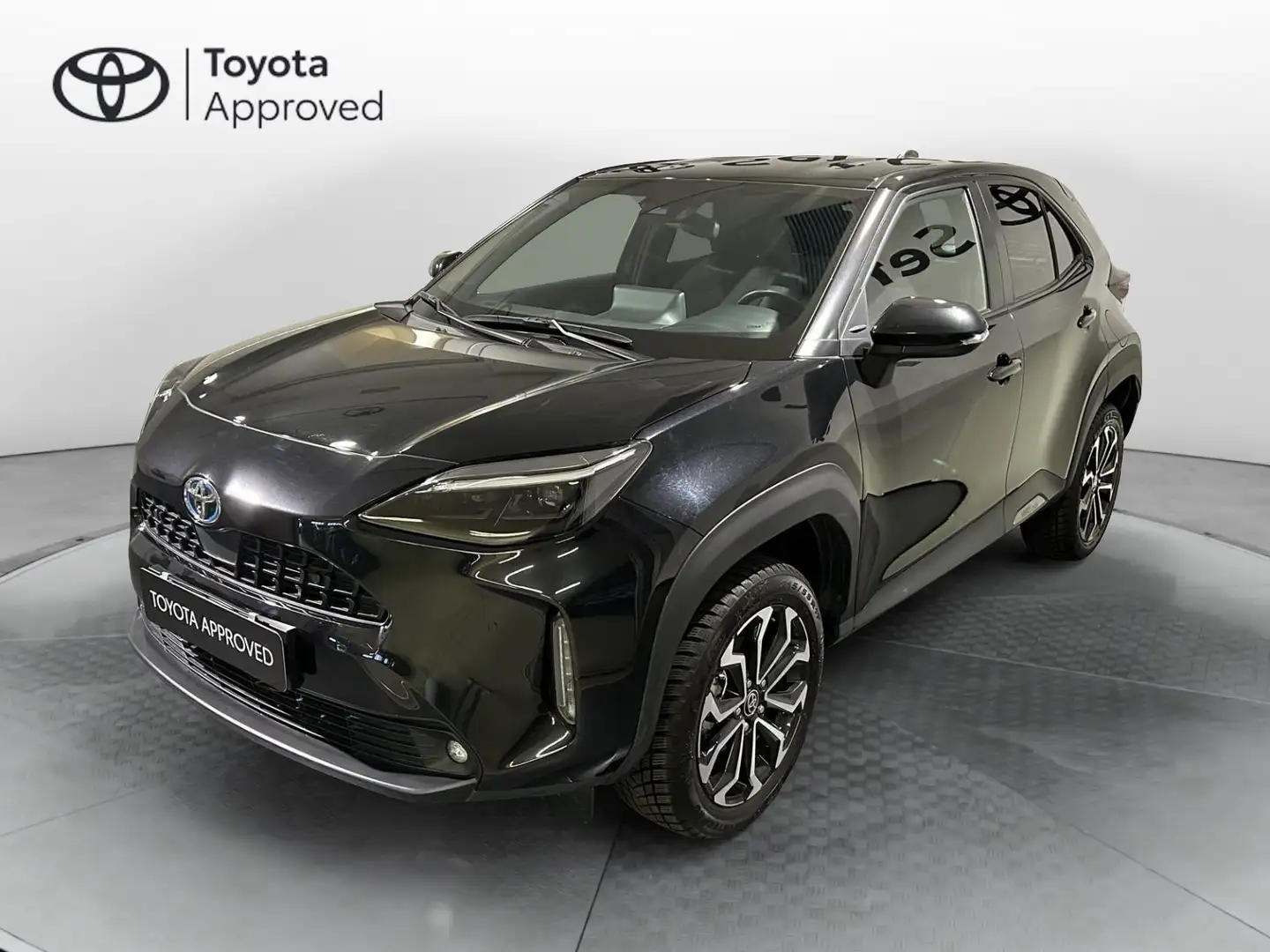Toyota Yaris Cross Yaris Cross 1.5 Hybrid 5p. E-CVT Trend Schwarz - 1