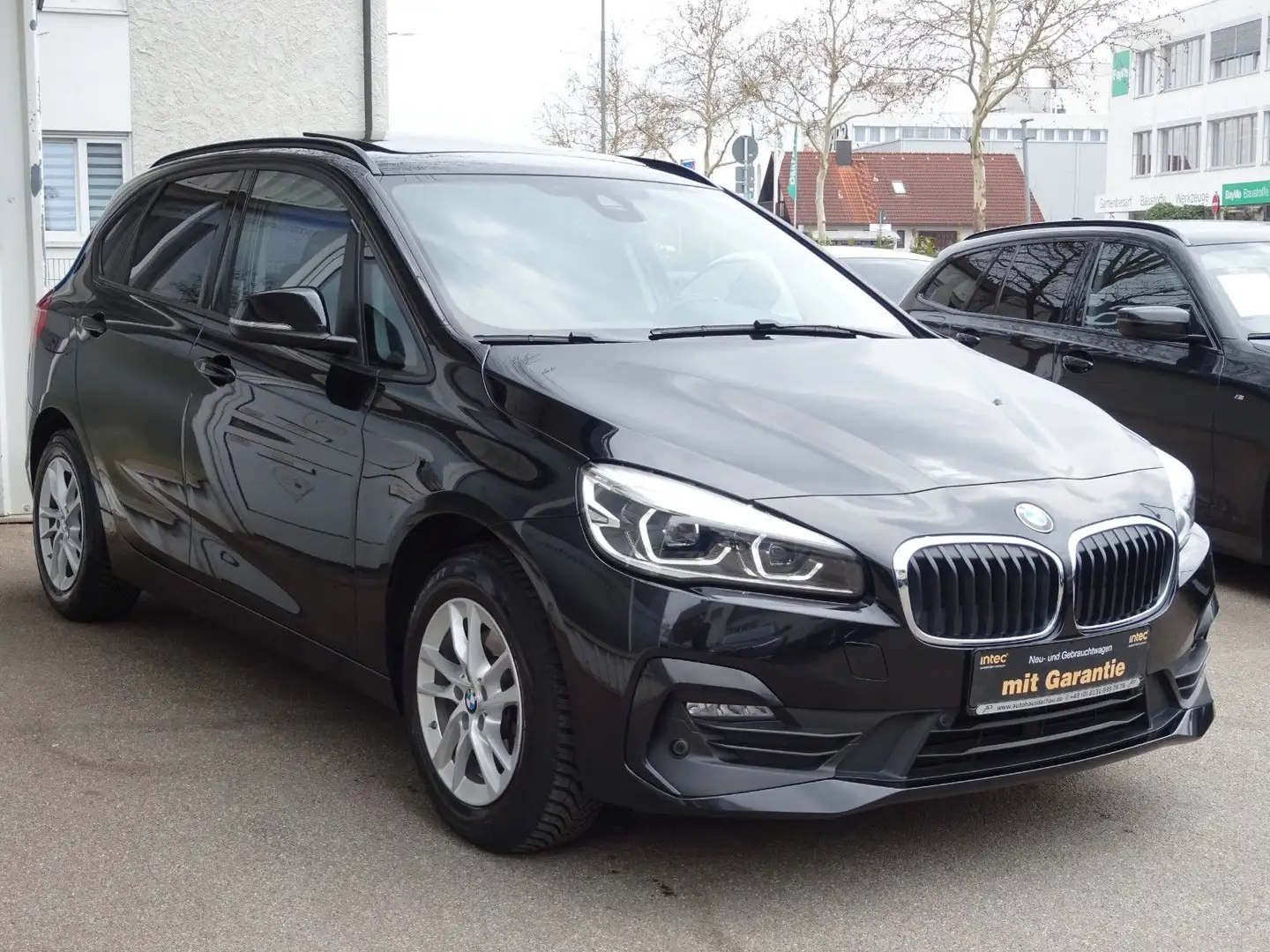 BMW 218 Aut Advantage Navi LED Pano Noir - 1