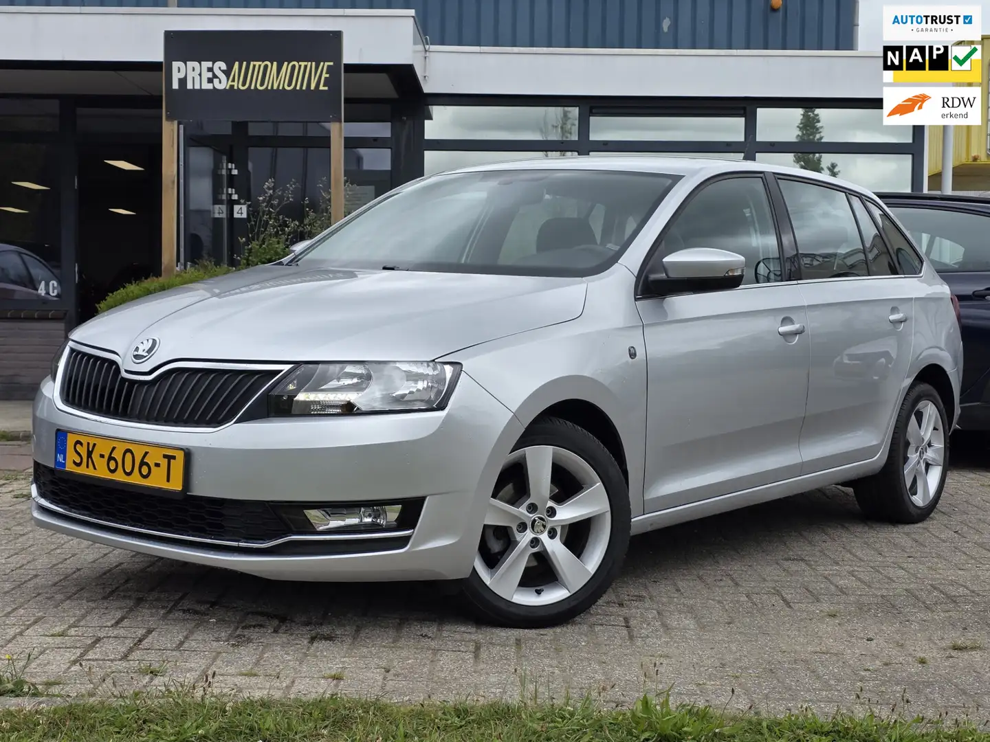 Skoda Rapid/Spaceback 1.0 TSI Greentech Clever |CLIMA|CRUISE Gris - 1