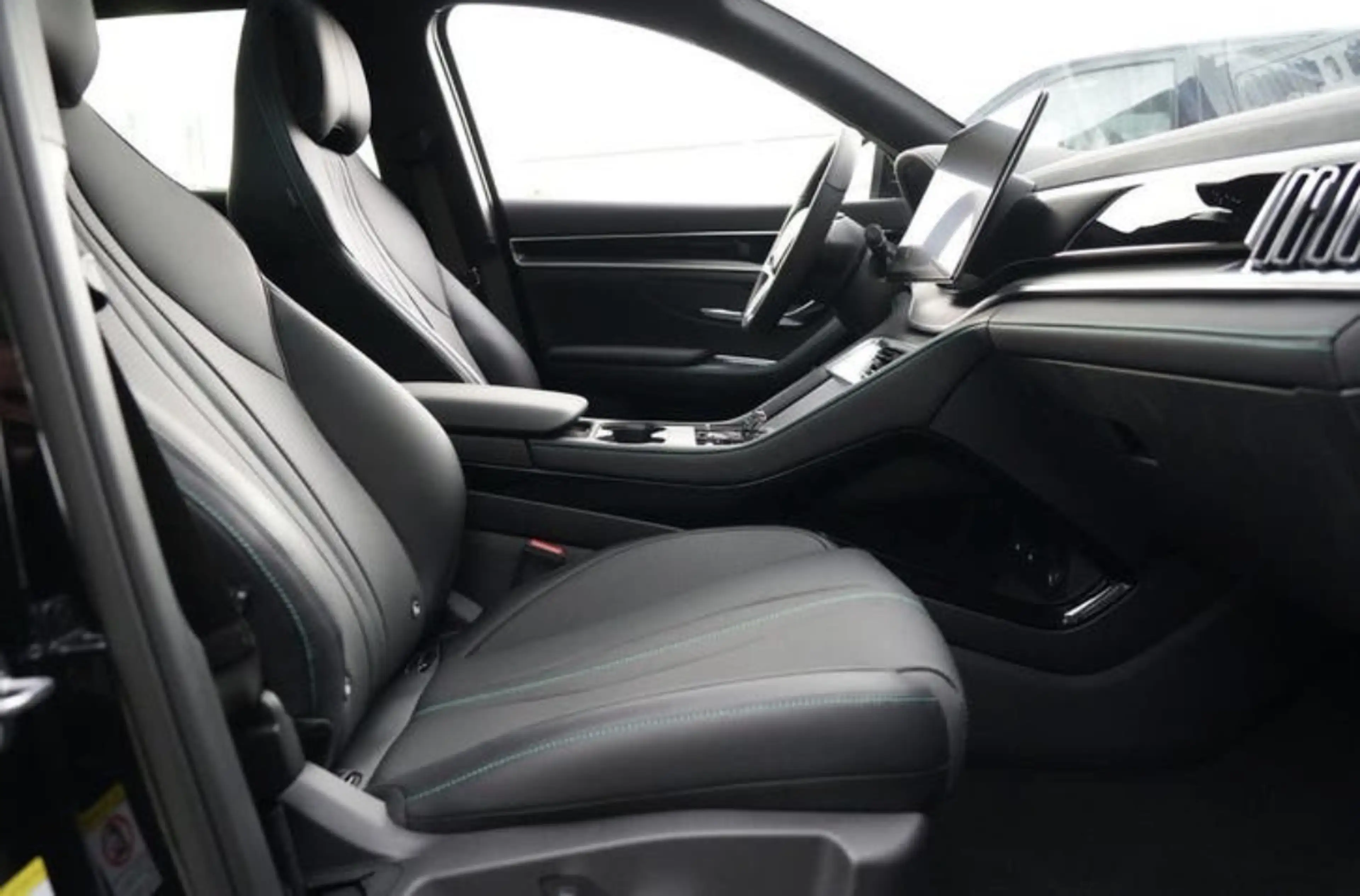 BYD Seal U 1.5 DM-i FWD Boost | Zwart Leder | 6 jaar fabrieks — photo 14