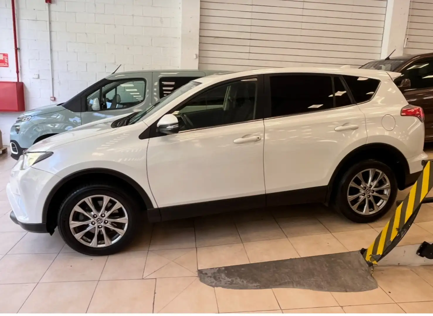Toyota RAV 4 RAV-4 150D Advance AWD - 1
