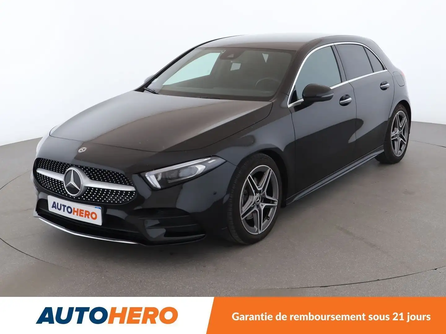Mercedes-Benz A 180 180 AMG Line 7G-DCT Noir - 1