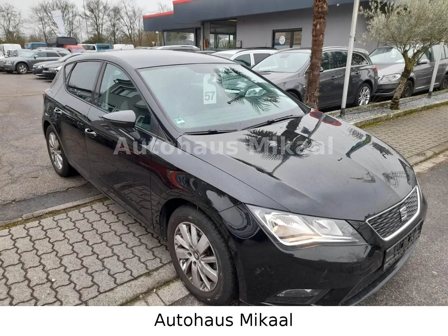 SEAT Leon Reference Schwarz - 1