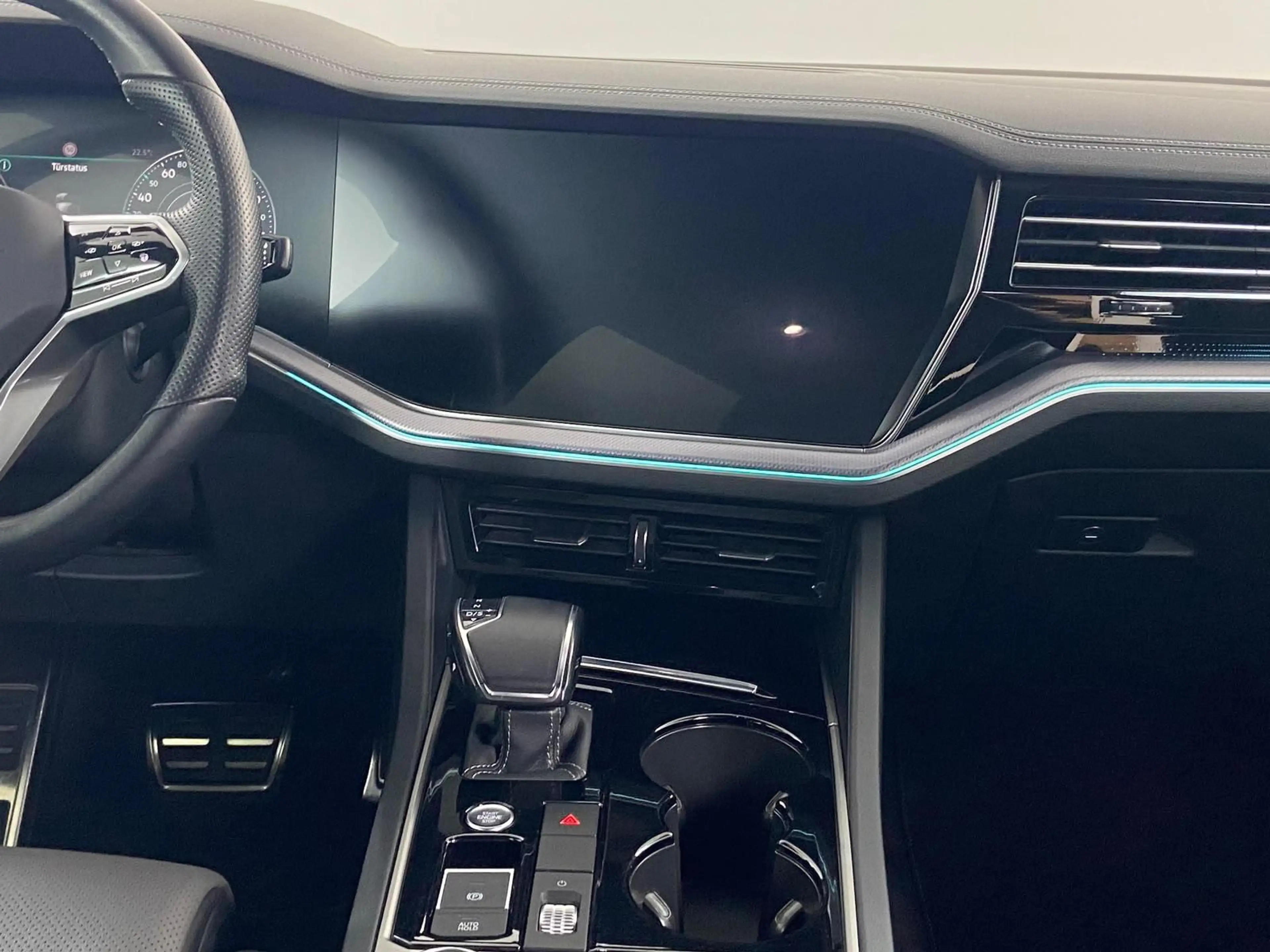 Volkswagen Touareg R-Line 4Motion Matrix Luft Head-up Black — photo 10