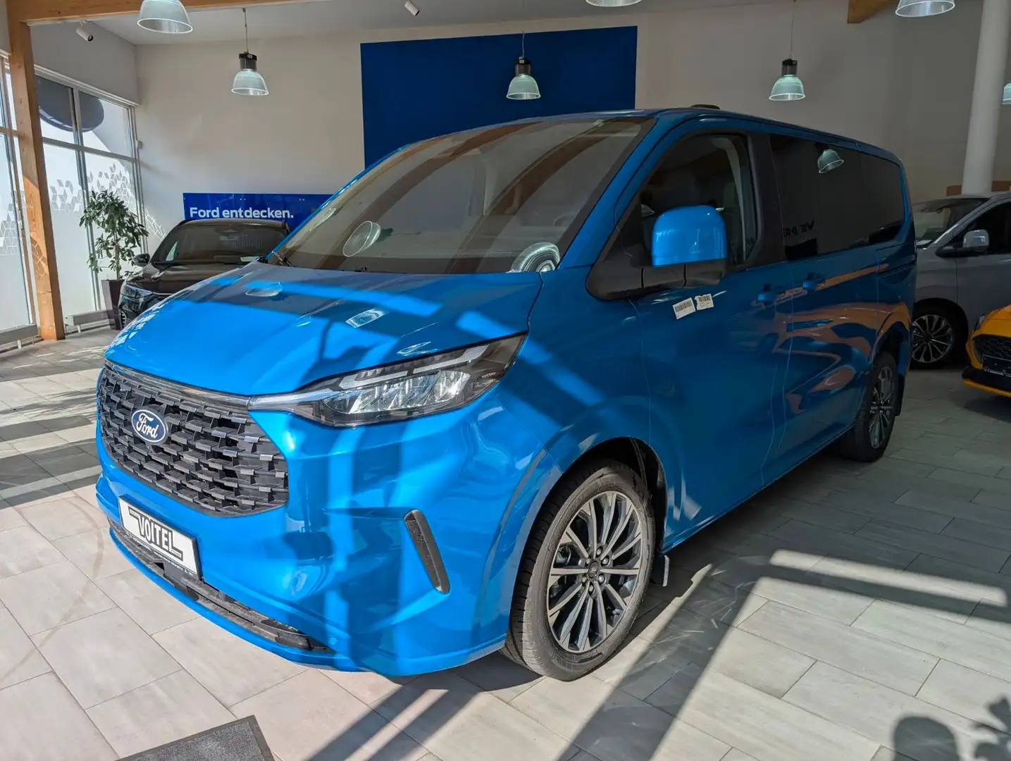 Ford Tourneo Custom 2.0 L1 Tit X AT B&O Allrad Blau - 1
