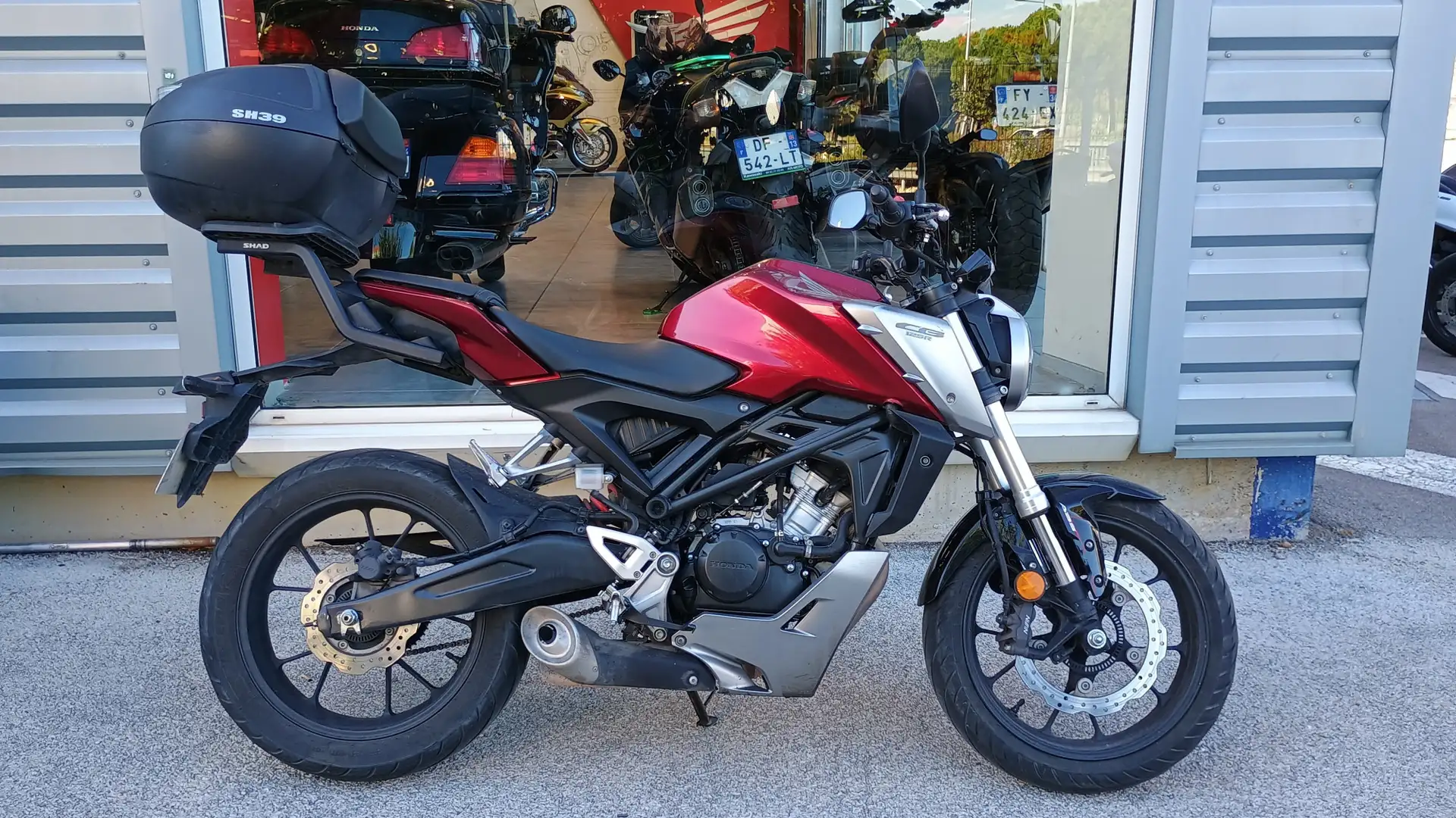 Honda CB 125 Rouge - 1