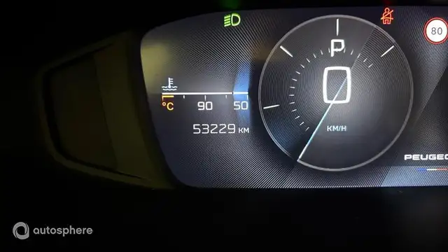 Peugeot 308 view 9