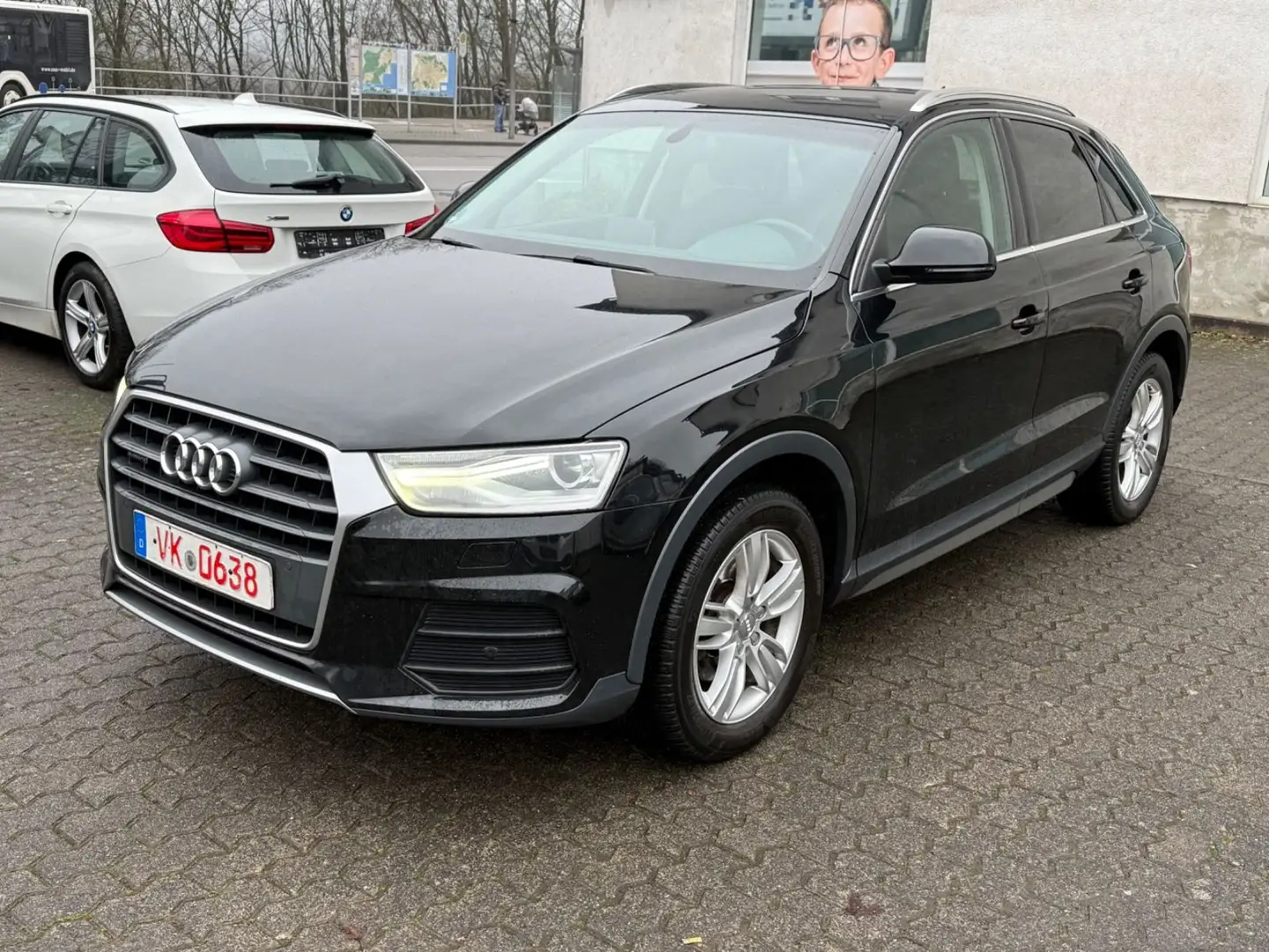 Audi Q3 design quattro 2.0TDI AHK Navi LED Keyless Noir - 1