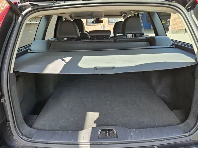 Volvo V50 view 20