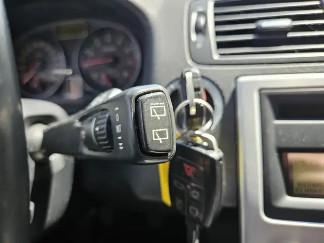 Volvo V50 view 11