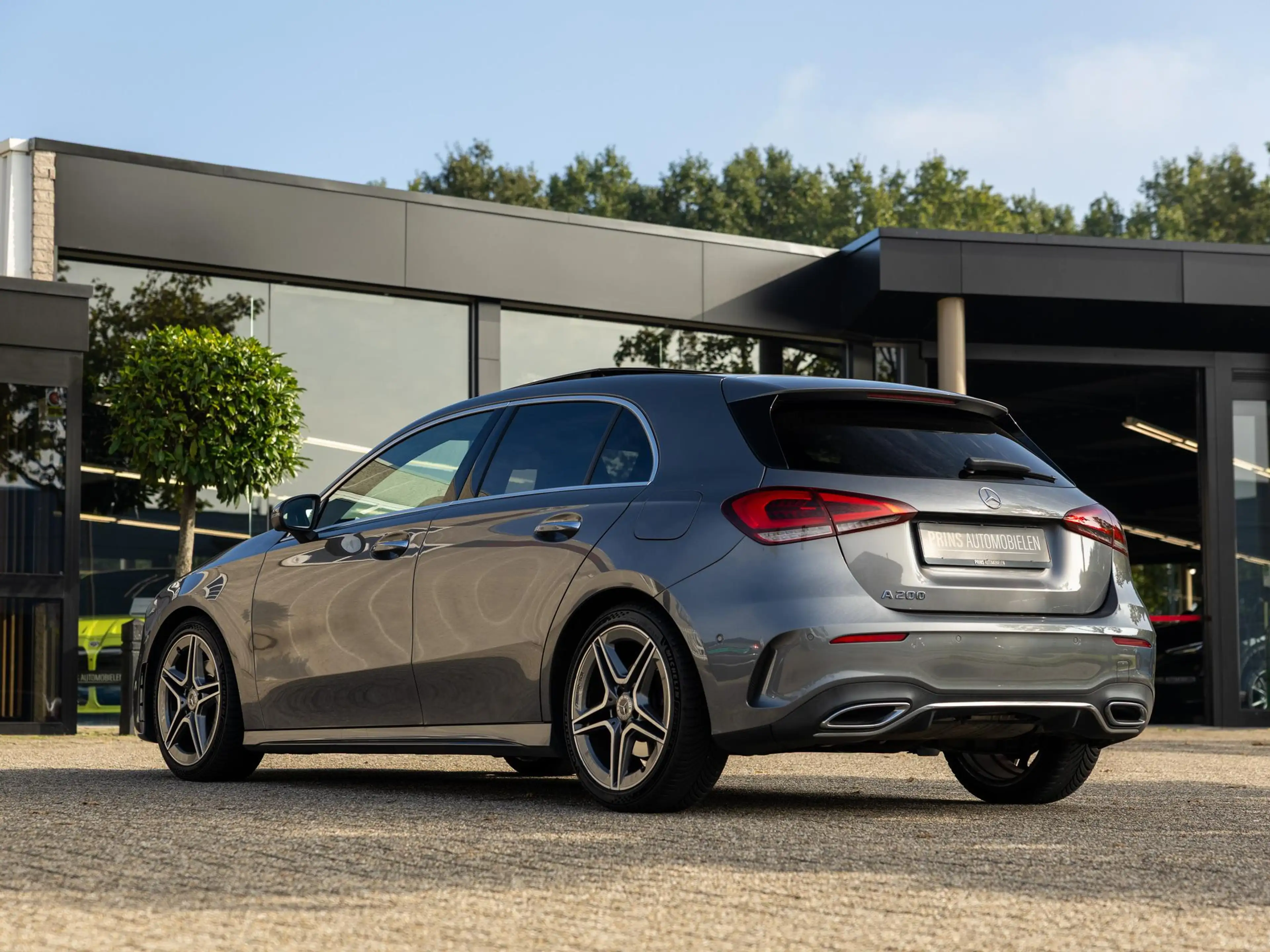 Mercedes-Benz A 200 AMG|Pano|Sfeer|Keyless|Multibeam — photo 6