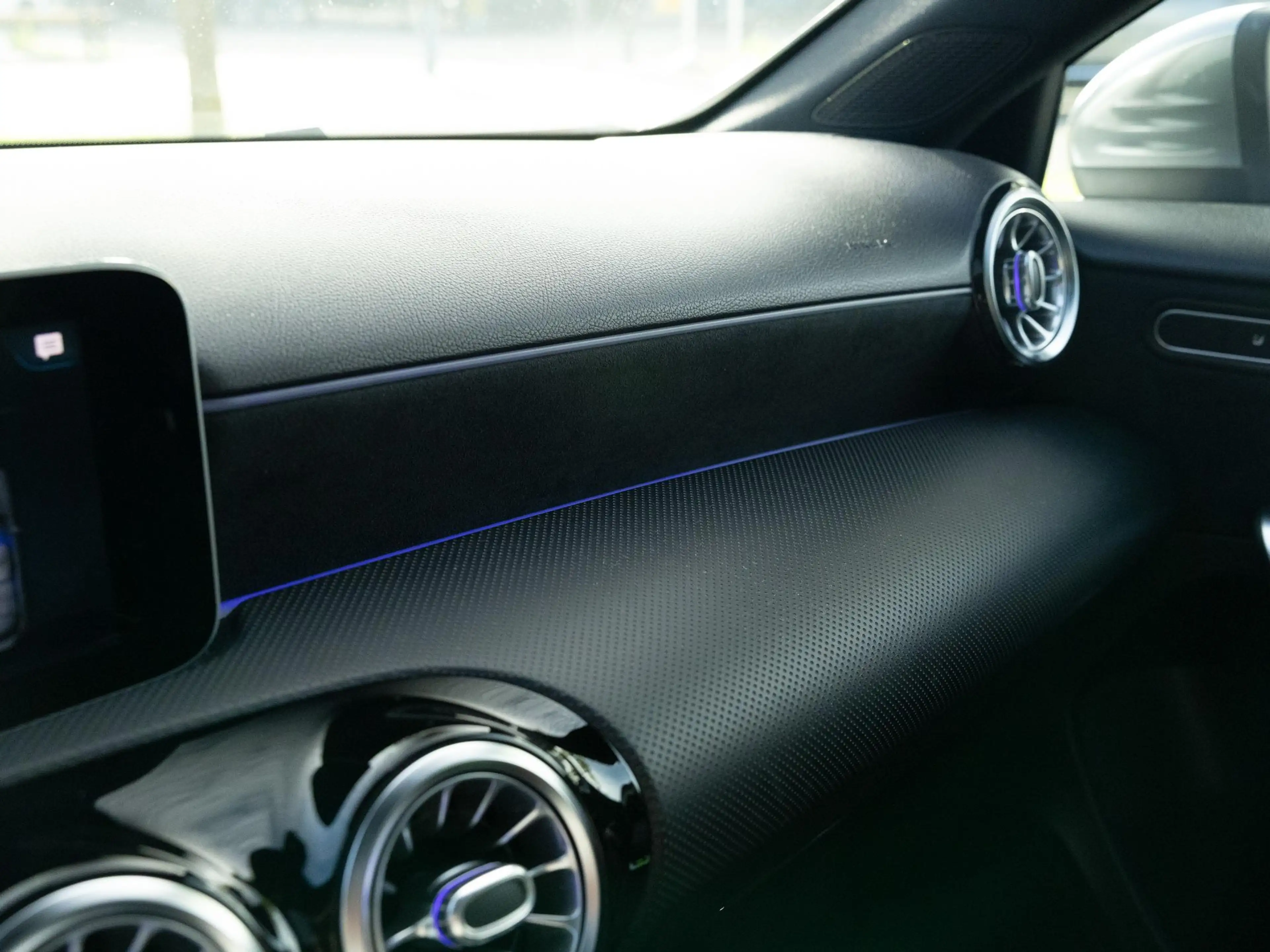 Mercedes-Benz A 200 AMG|Pano|Sfeer|Keyless|Multibeam — photo 10