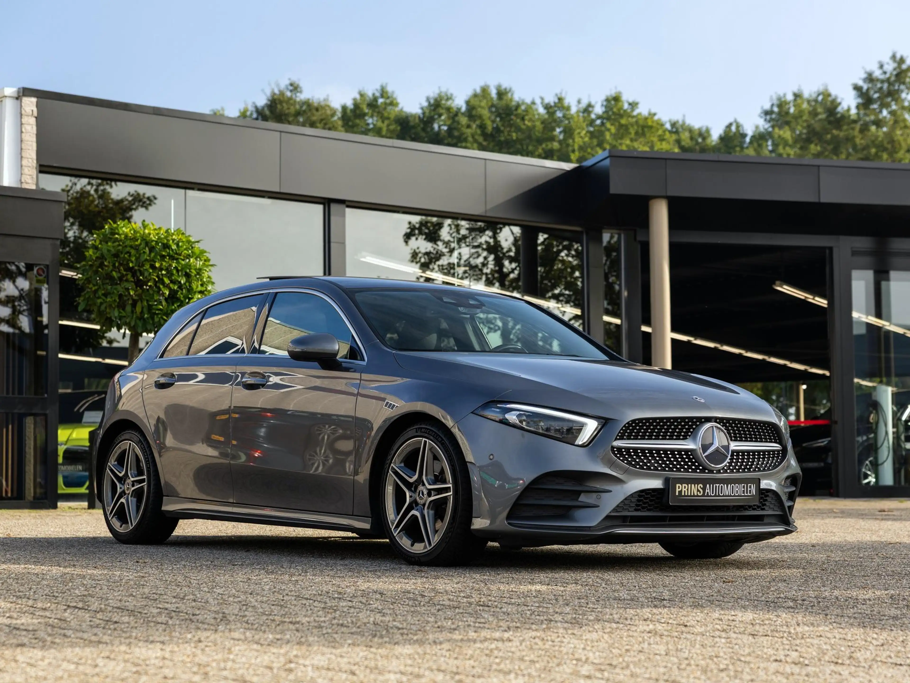 Mercedes-Benz A 200 AMG|Pano|Sfeer|Keyless|Multibeam — photo 5