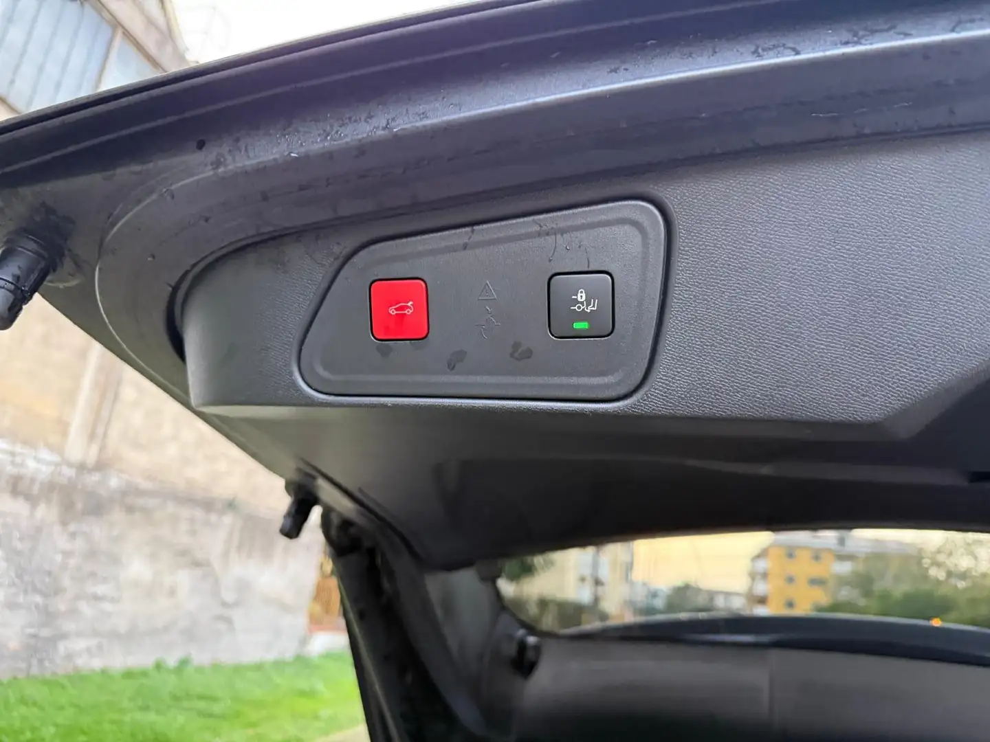 Peugeot 3008 3008 1.5 bluehdi Allure Pack COCKPIT LED F1 - 2