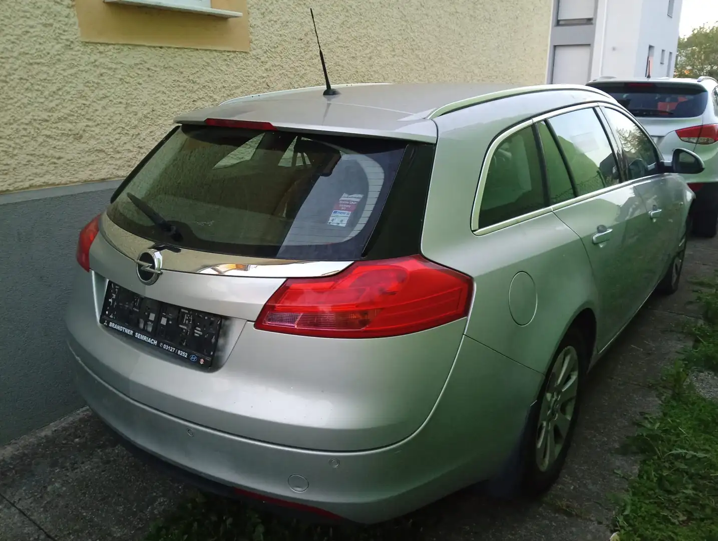 Opel Insignia Insignia 2,0 CDTI DPF Ecotec ecoflex Grau - 1