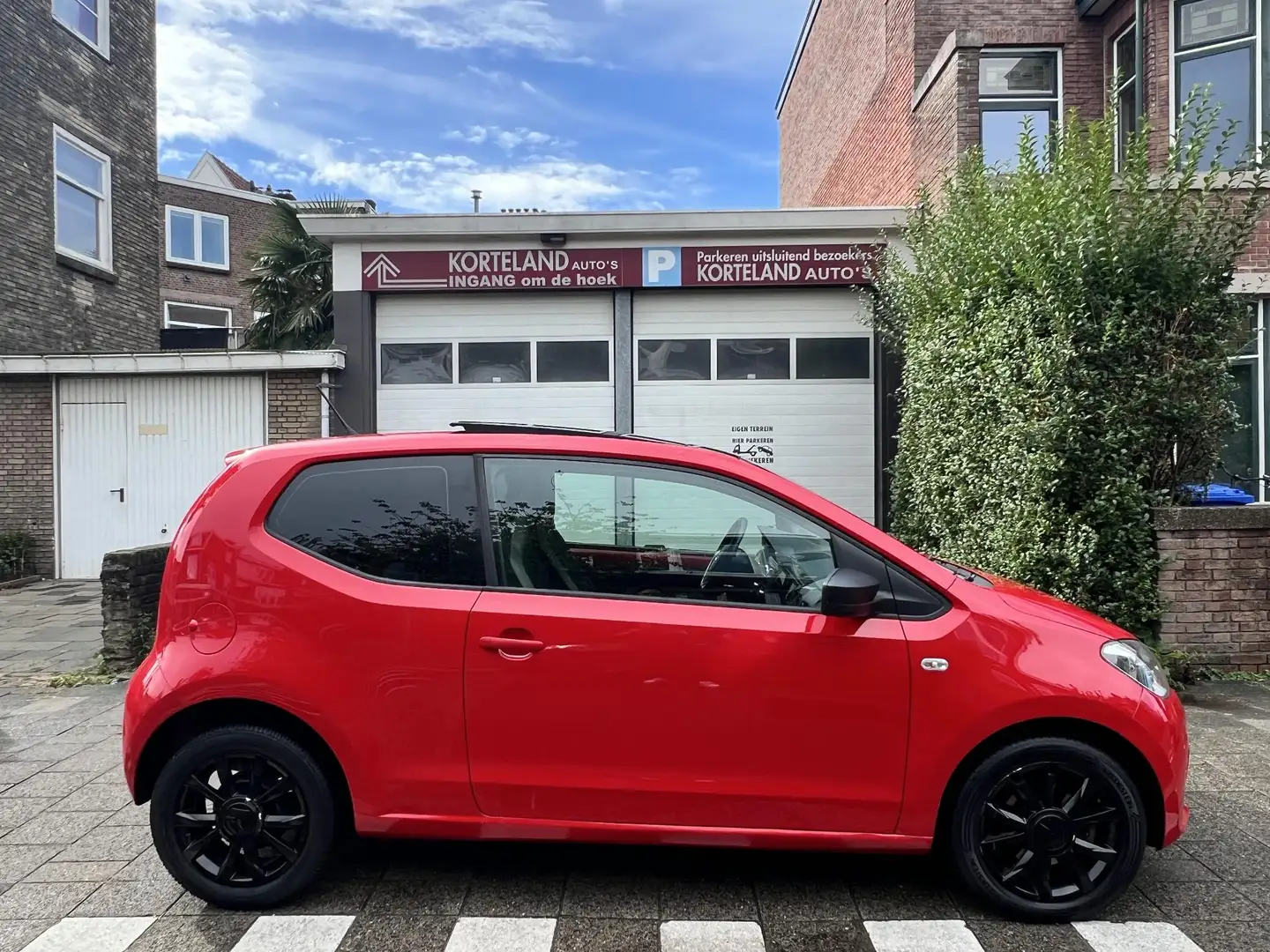 Volkswagen up! 1.0 groove up! Panoramadak Automaat Rouge - 2