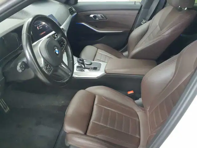 BMW 3 Series view 7