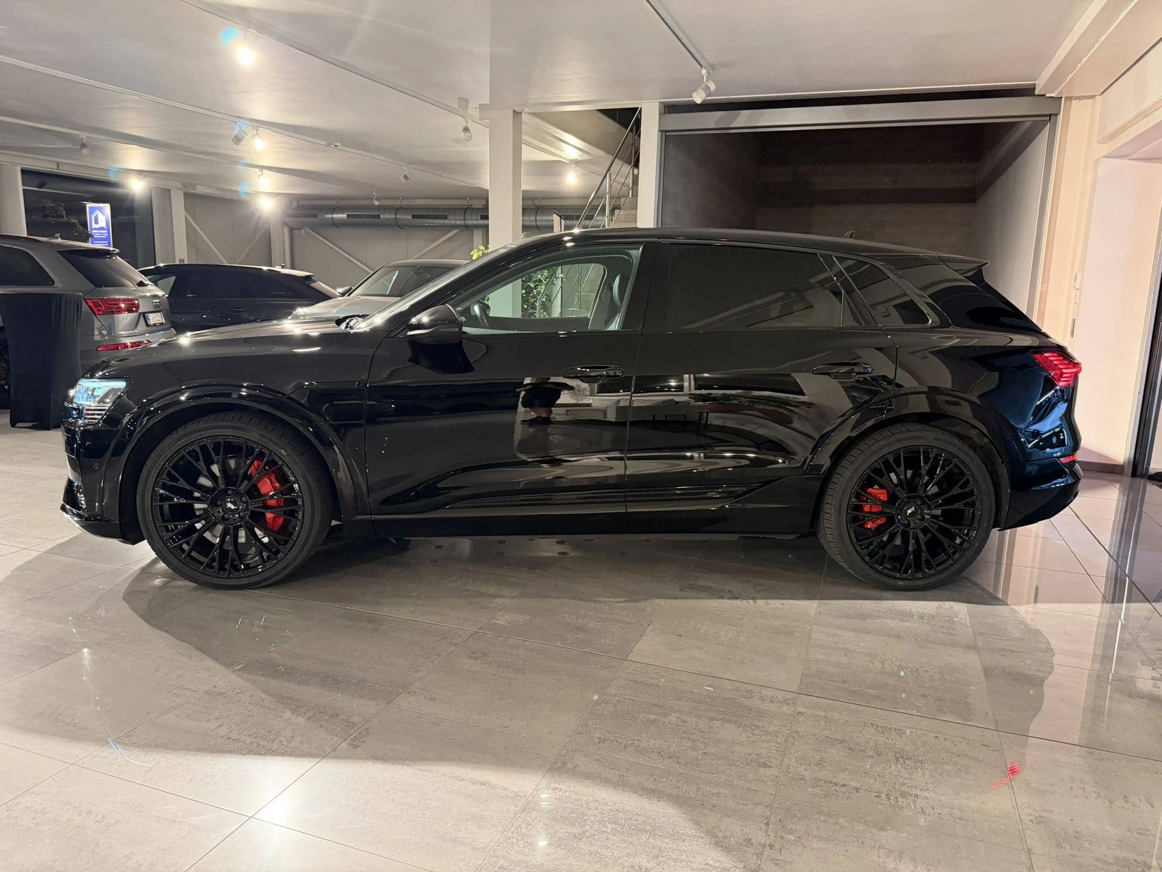 Audi Q8 e-tron 55 QUATTRO 408PK * BLACK PACK * LED * CAMERA * S-LINE * 22" * TREKHAAK * LEDER * ACC * LUCHTVERING * — photo 14
