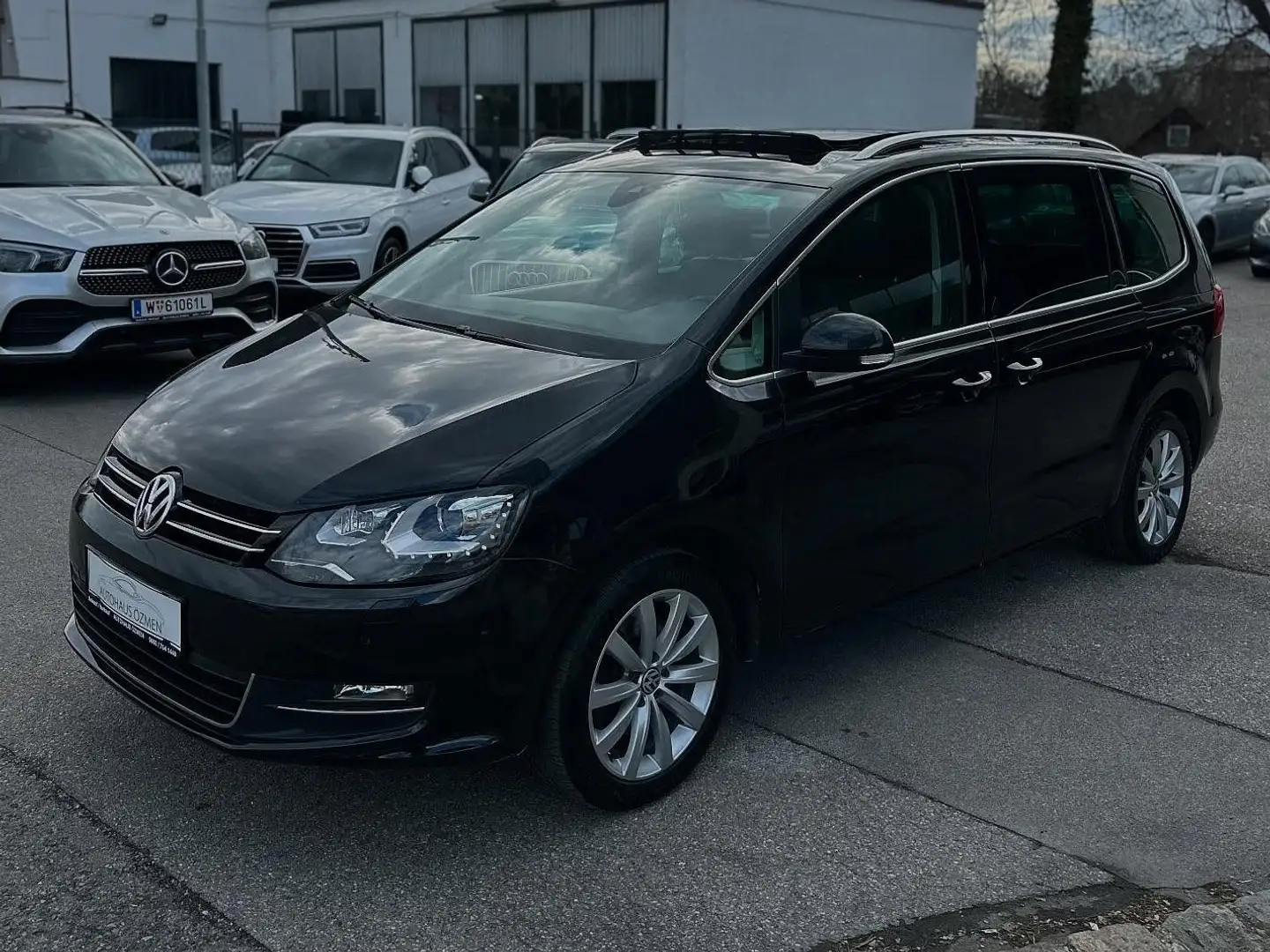 Volkswagen Sharan Highline 2,0 TDI 7-Sitzer Schwarz - 1