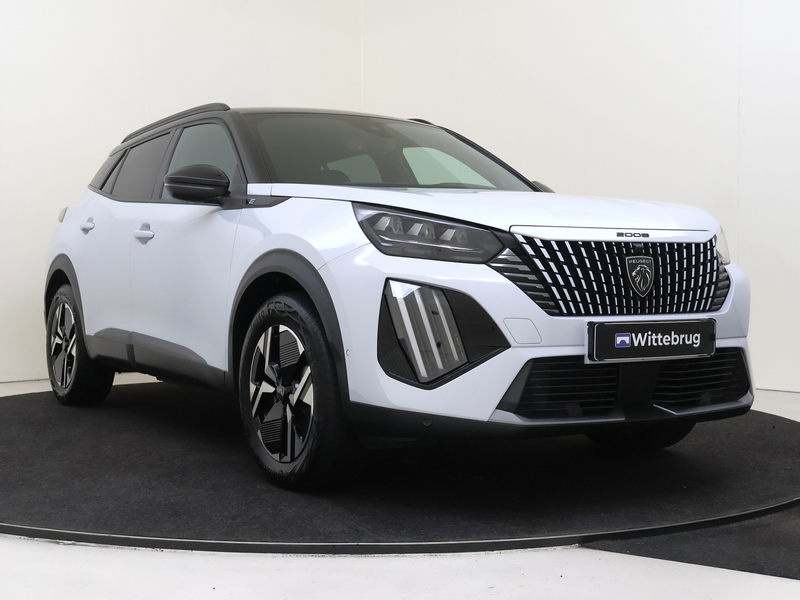 Peugeot e-2008 EV GT 54 kWh — photo 3