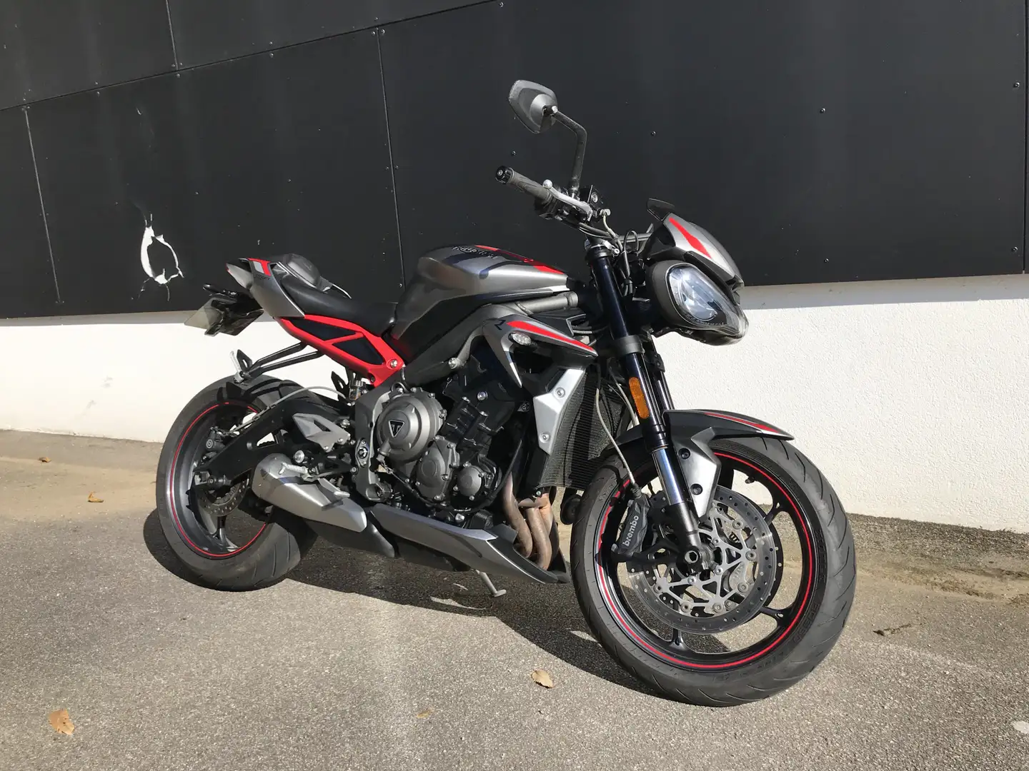 Triumph Street Triple 675 Grijs - 1