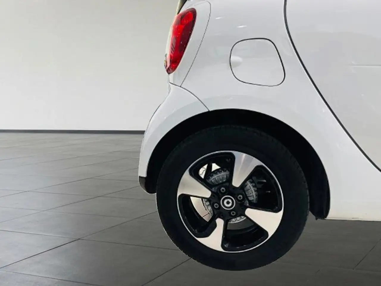 smart forTwo 2024 — фото 7
