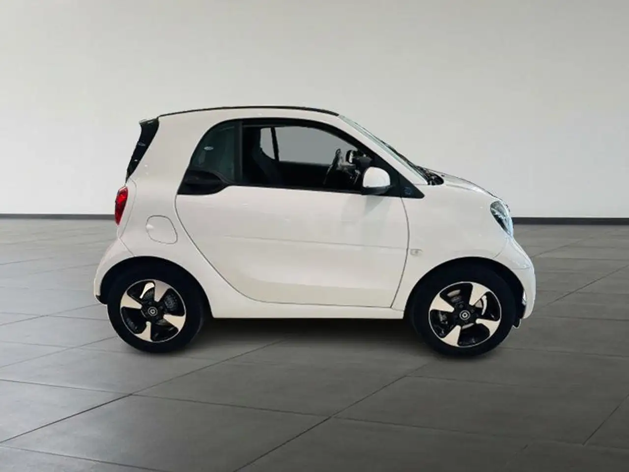 smart forTwo 2024 — фото 6