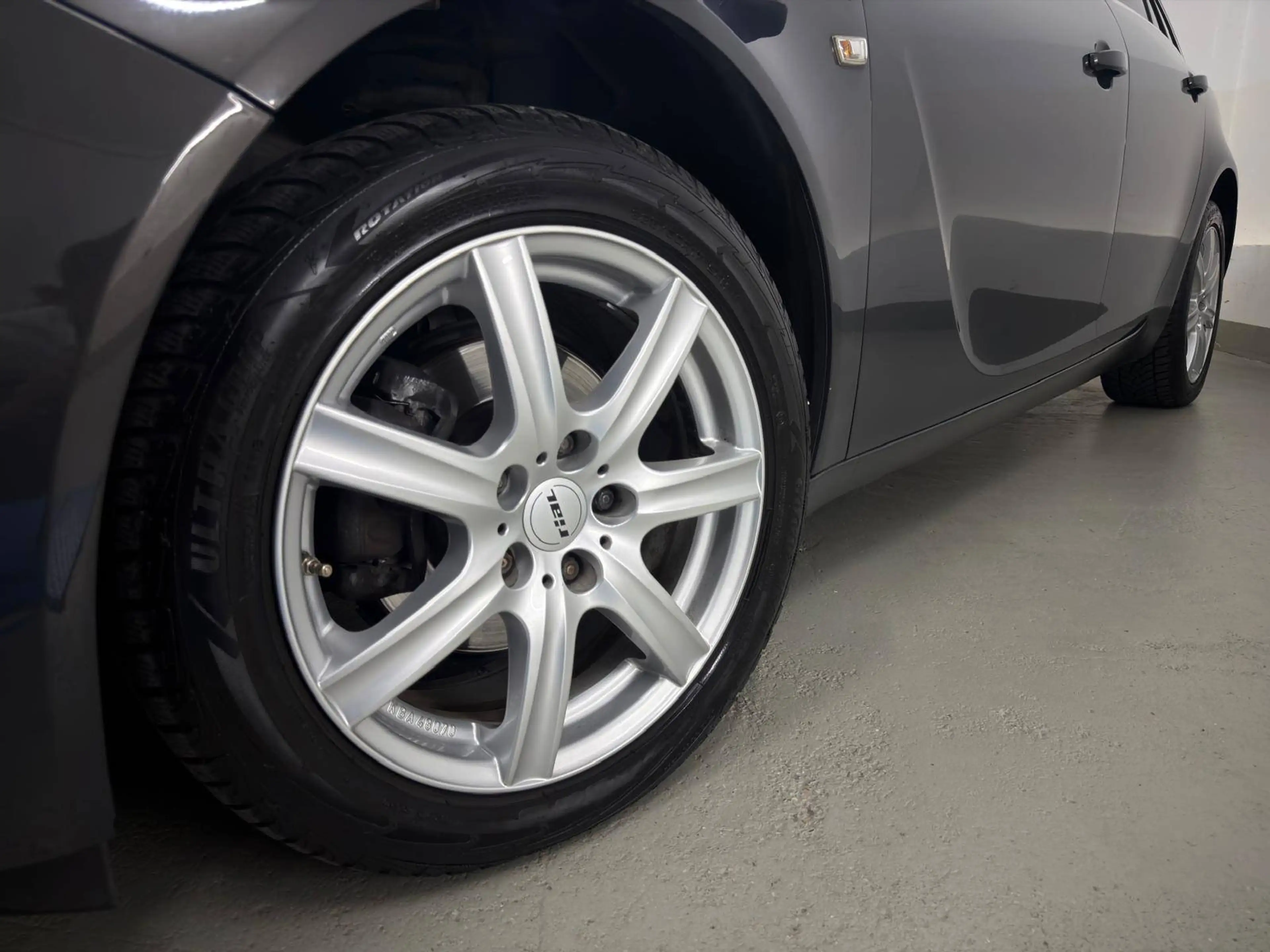 Opel Insignia 2,0 Edition CDTI ecoflex NAVI - AHK - SHZ — photo 4