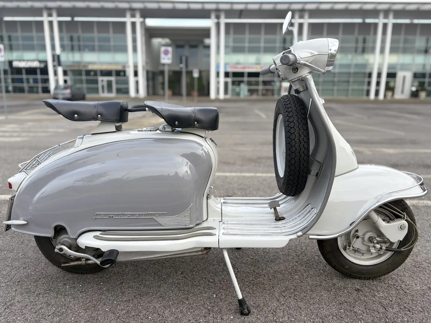 Lambretta Li 125 2Serie Restaurata (ASI) - 2