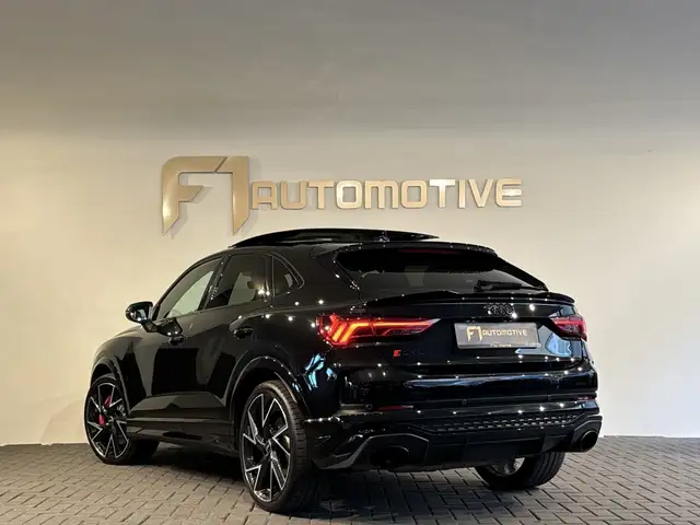 Audi RS Q3 view 7