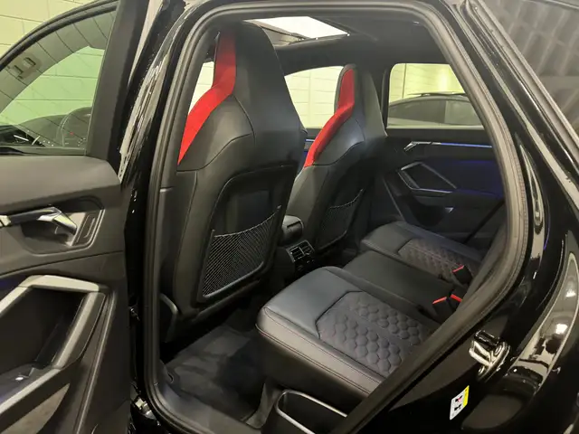 Audi RS Q3 view 13