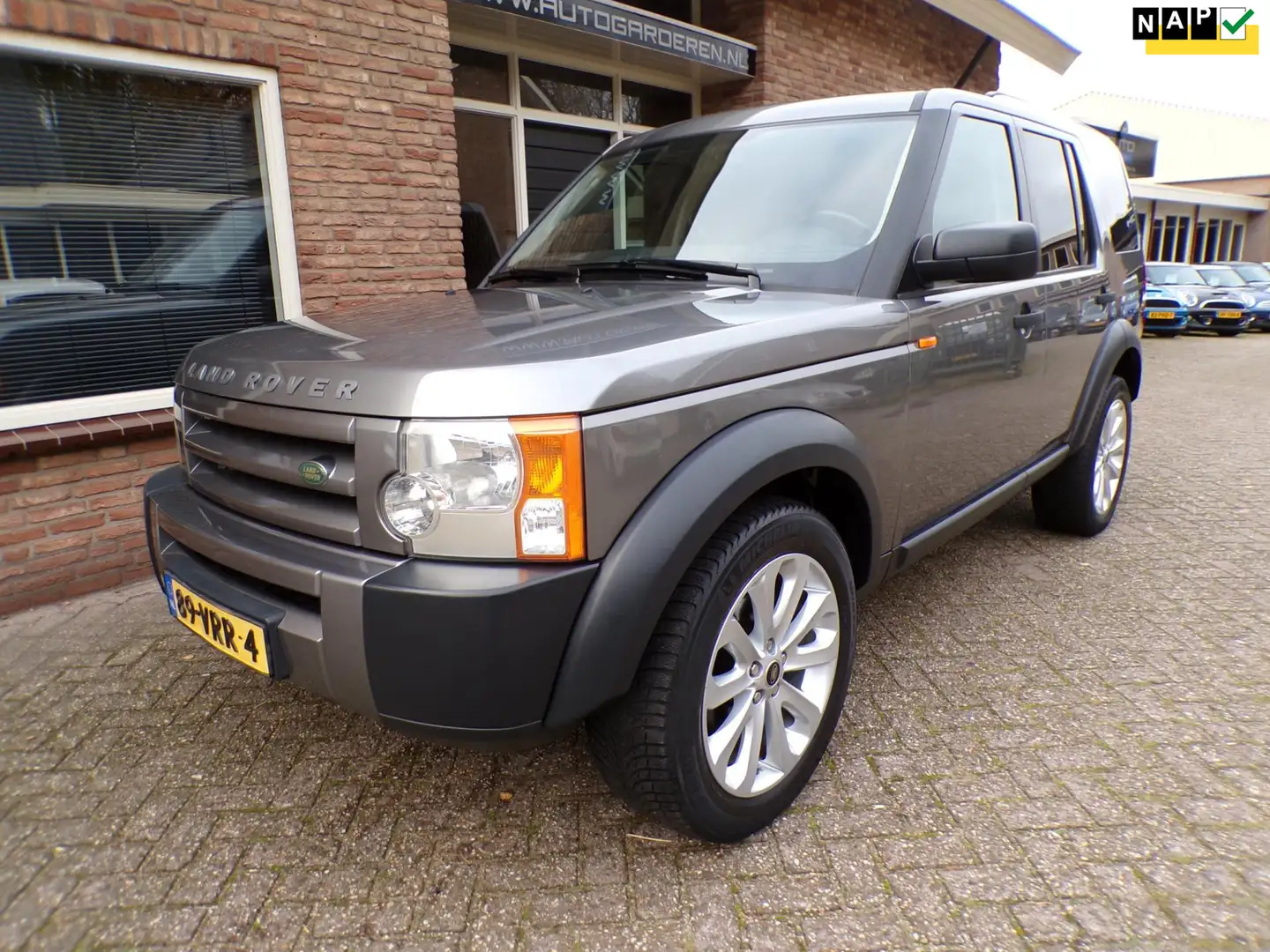 Land Rover Discovery 2.7 TdV6 SE Automaat / Grijs kenteken Gris - 1