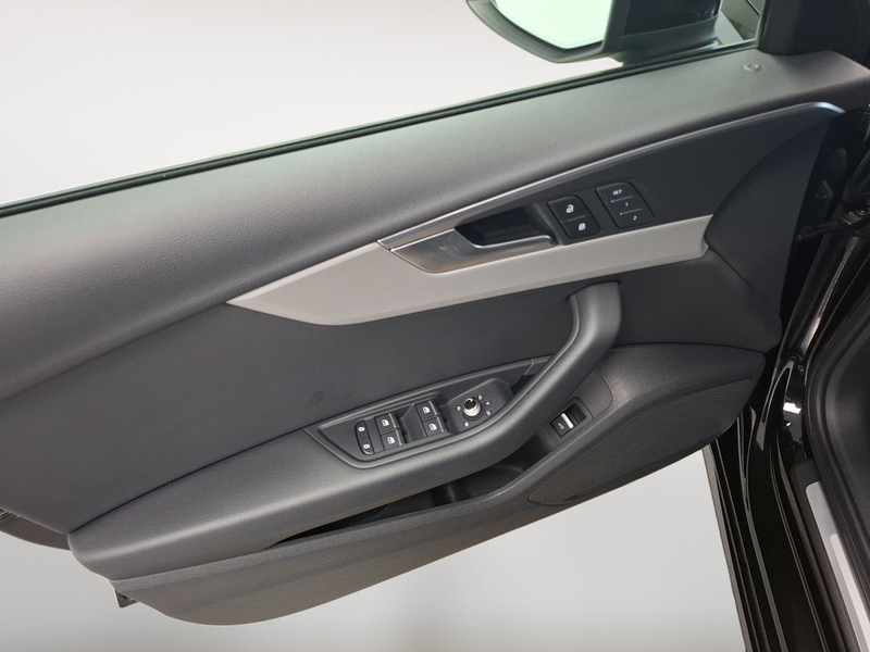 Audi A4 Limousine 40 TDI ACC Memory PDC LED SHZ — photo 13