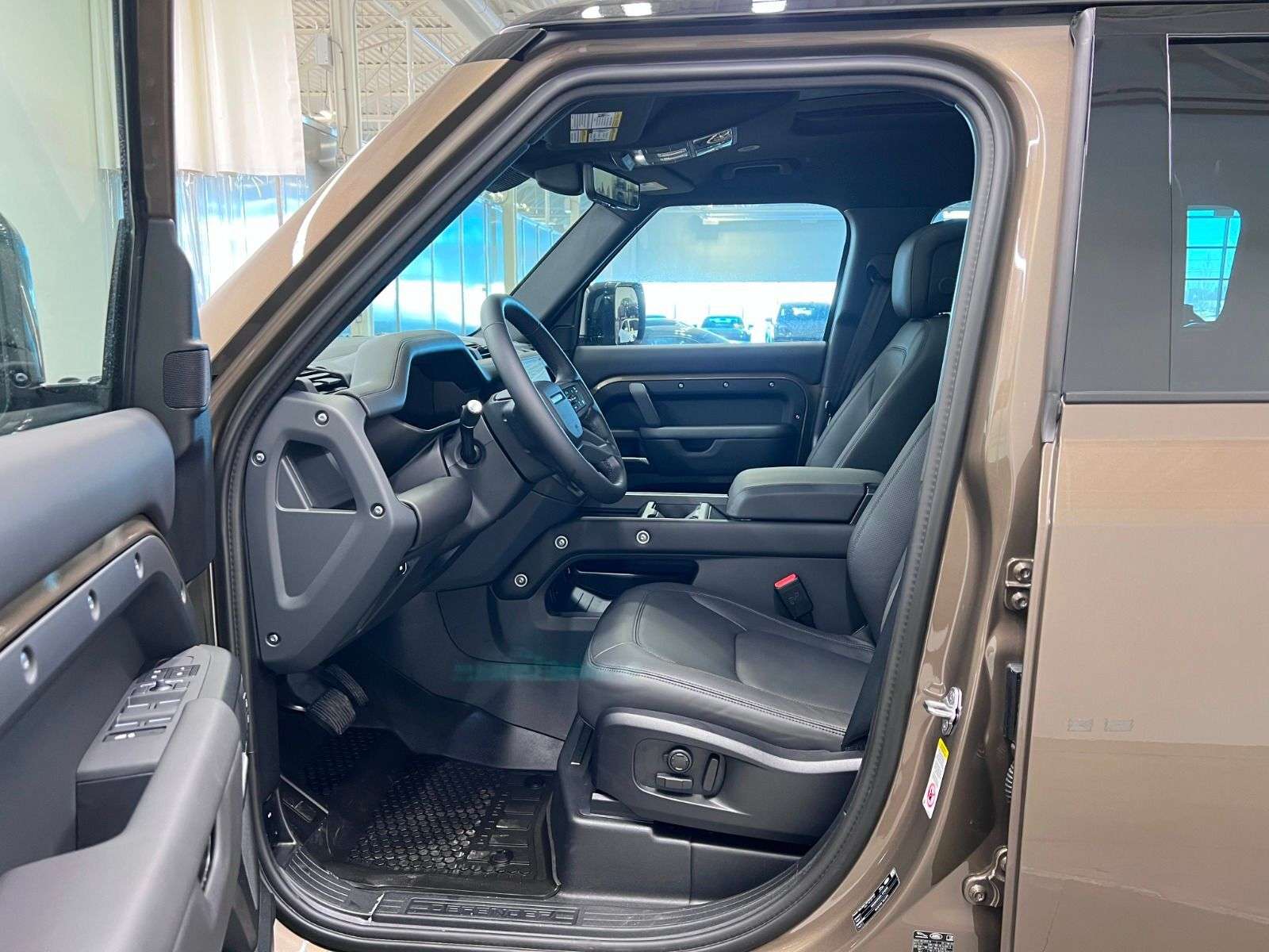 2026 Land Rover Defender 110 P400 X-DYNAMIC SE thumb 22
