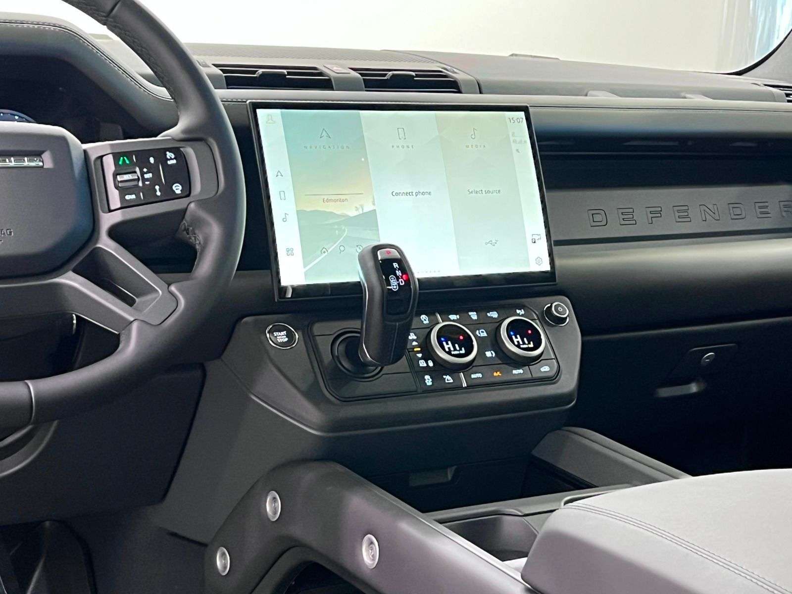 2026 Land Rover Defender 110 P400 X-DYNAMIC SE thumb 16