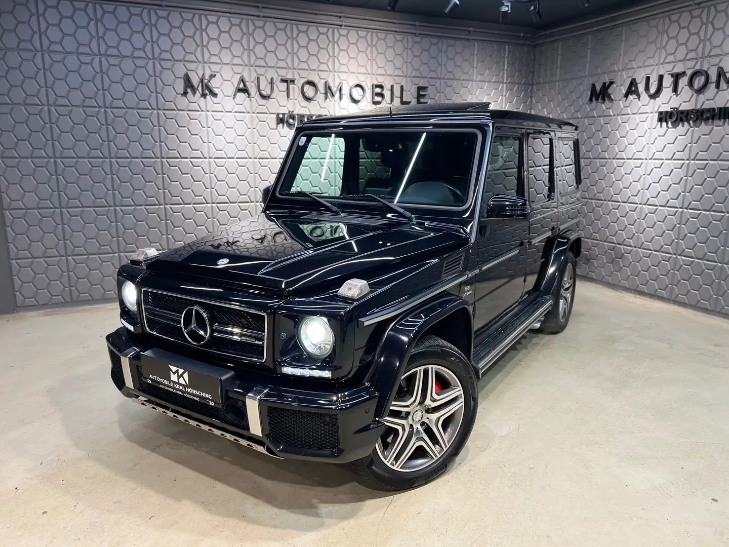 Mercedes-Benz G 63 AMG *PDC*RFK*LEDER*MEMORY*SITZBELÜFTUNG*BI-XENON* Noir - 2